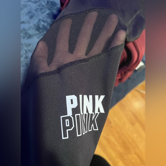 PINK by Victoria’s Secret Activewear legging with mesh calve stripes on bottom - Picture 4 of 4